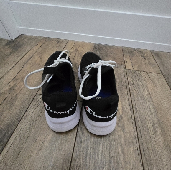 CHAMPION black and white 8w womens sneakers 1724008 - Picture 9 of 11